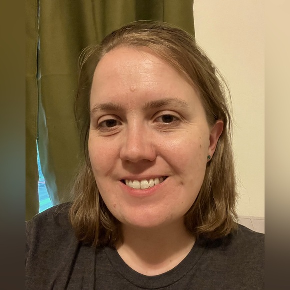 Meet your Posher, Liz - Picture 1 of 1